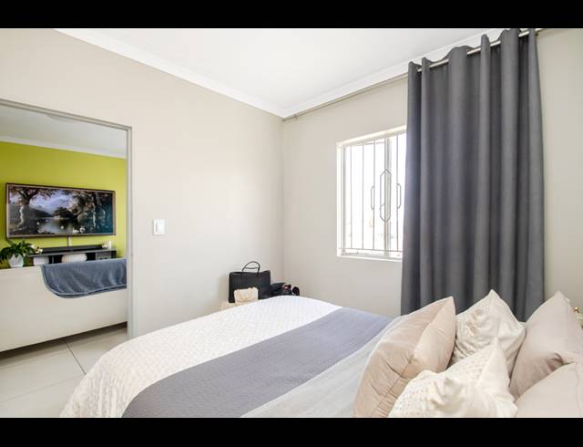 2 BEDROOM APARTMENT FOR SALE IN FLEURHOF